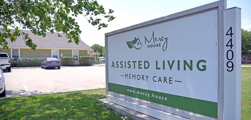 victoria sign in front of assisted living